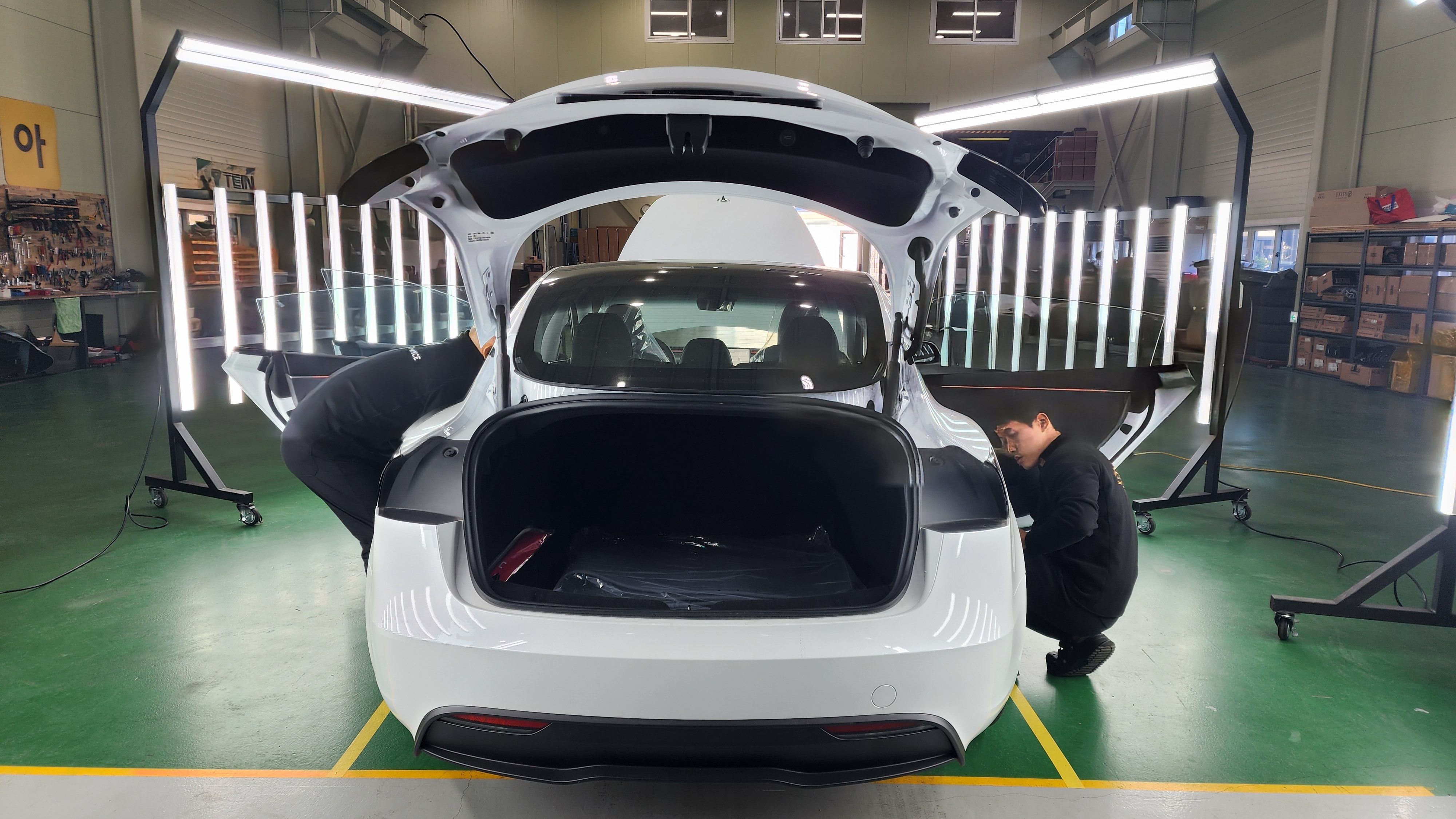 TESLA Model 3 신차패키지